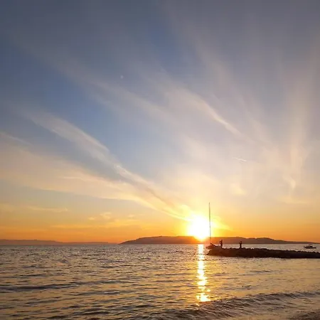 Duje Toni アパート マカルスカ