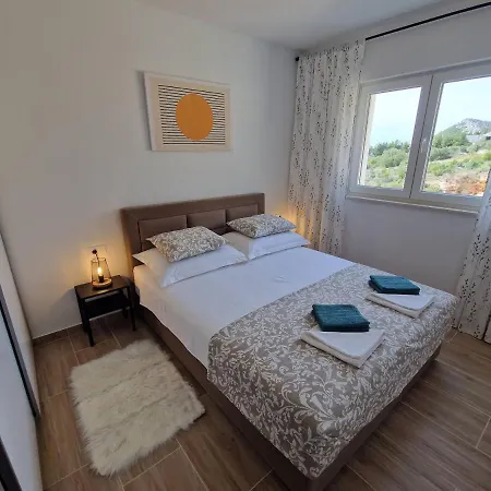 Apartment Duje Toni Makarska
