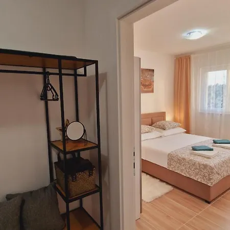 Duje Toni Apartment Makarska